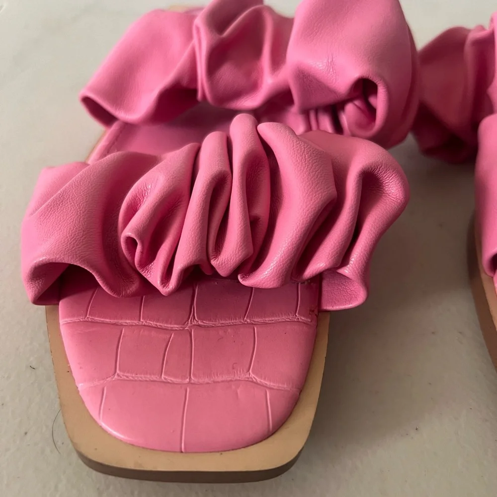 Circus by Sam Edelman Pink Ruffle Sandals - Picture 6 of 9